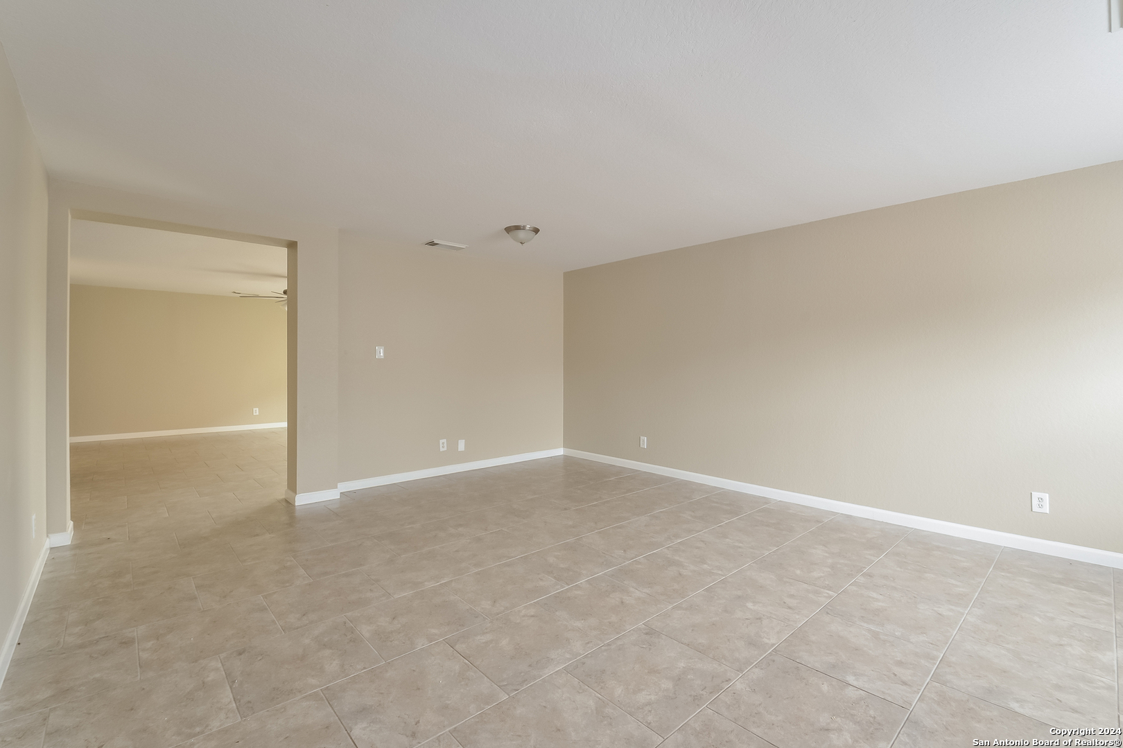 6527 HIGHLAND GRASS   Converse TX 78109-4629