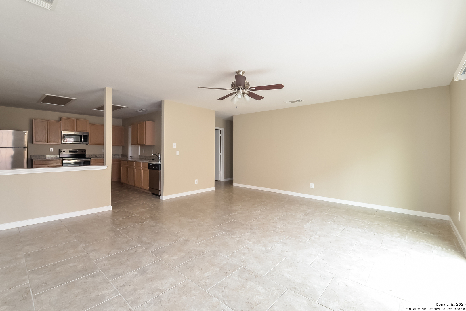 6527 HIGHLAND GRASS   Converse TX 78109-4629