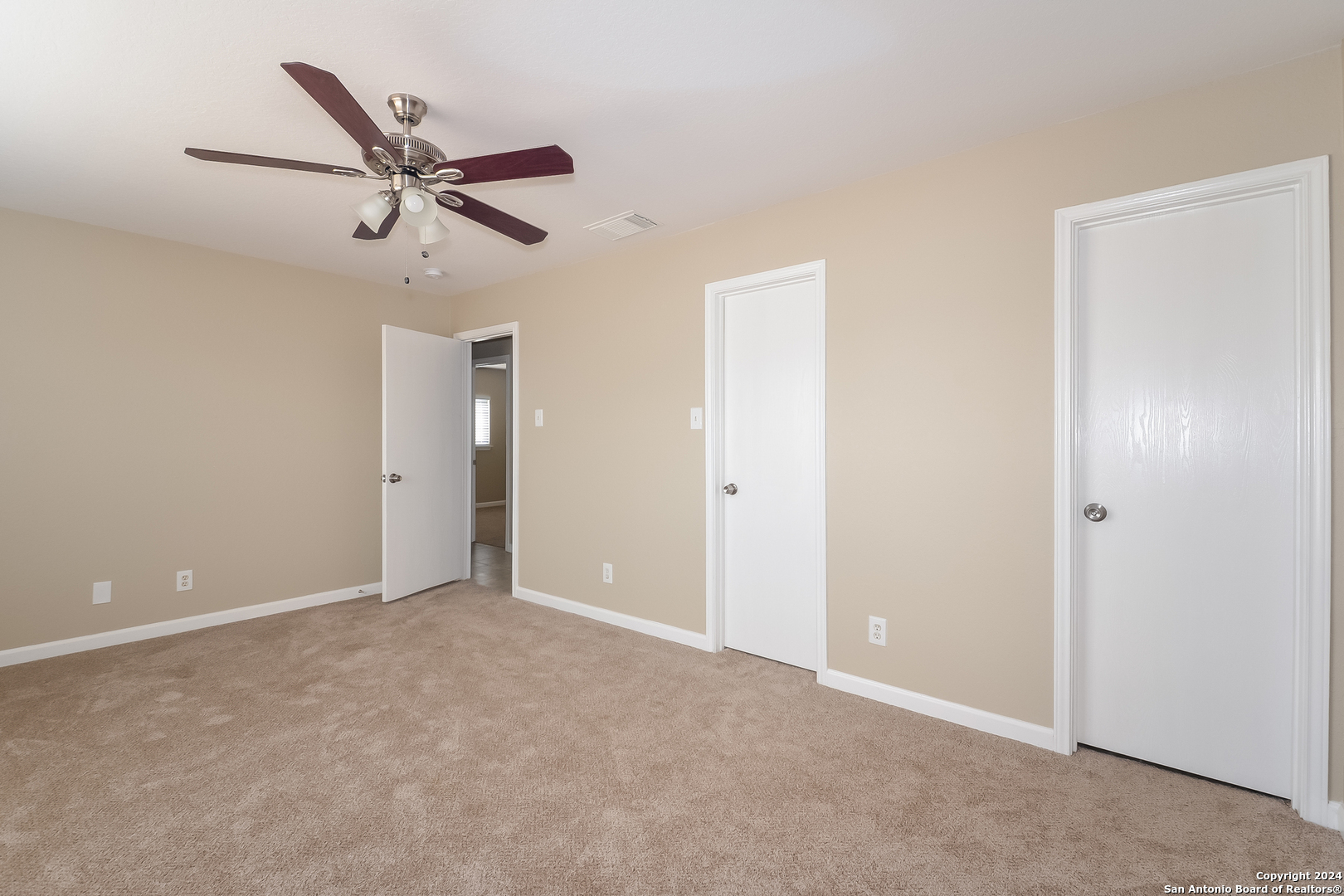 6527 HIGHLAND GRASS   Converse TX 78109-4629