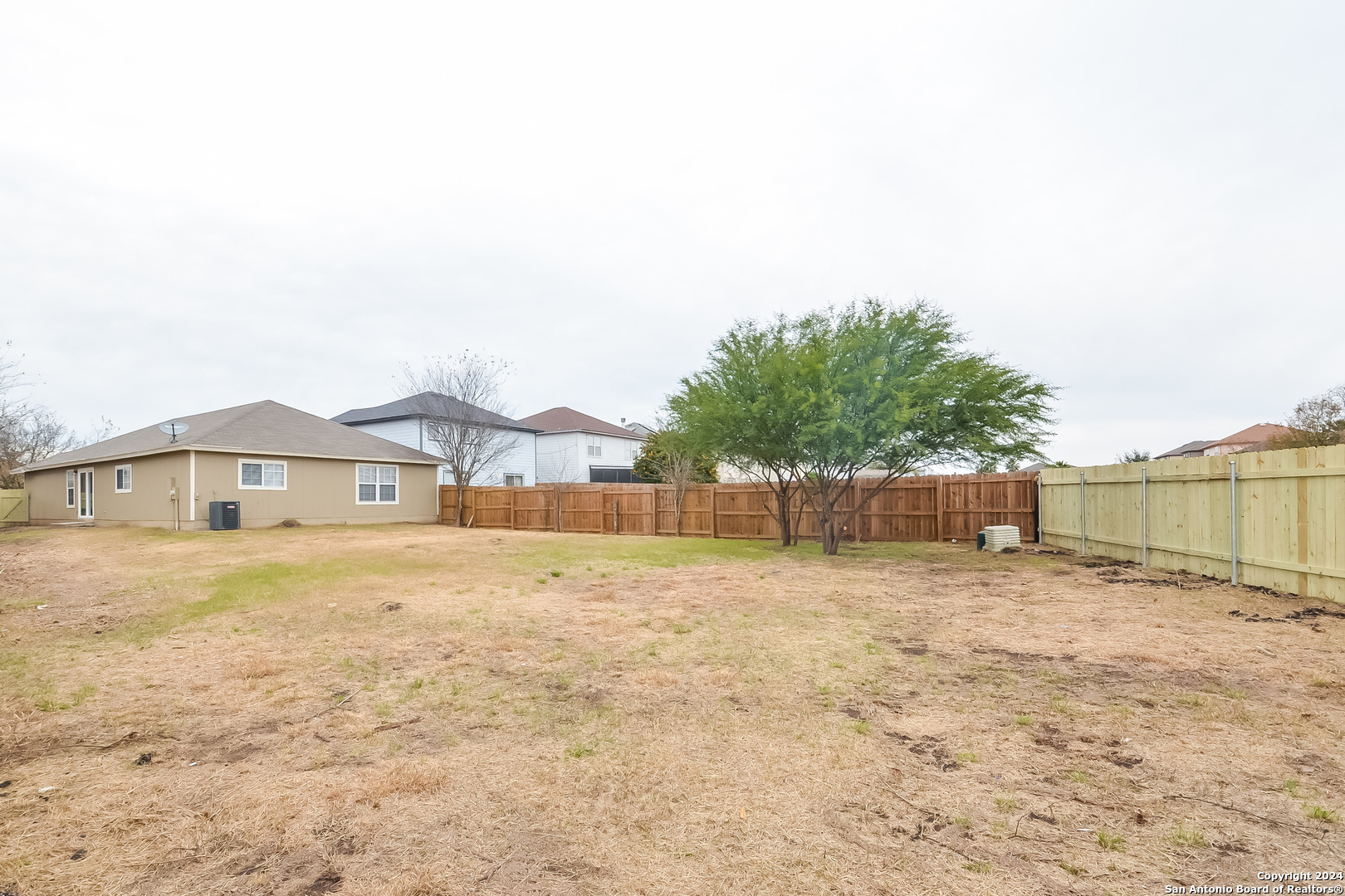 6527 HIGHLAND GRASS   Converse TX 78109-4629