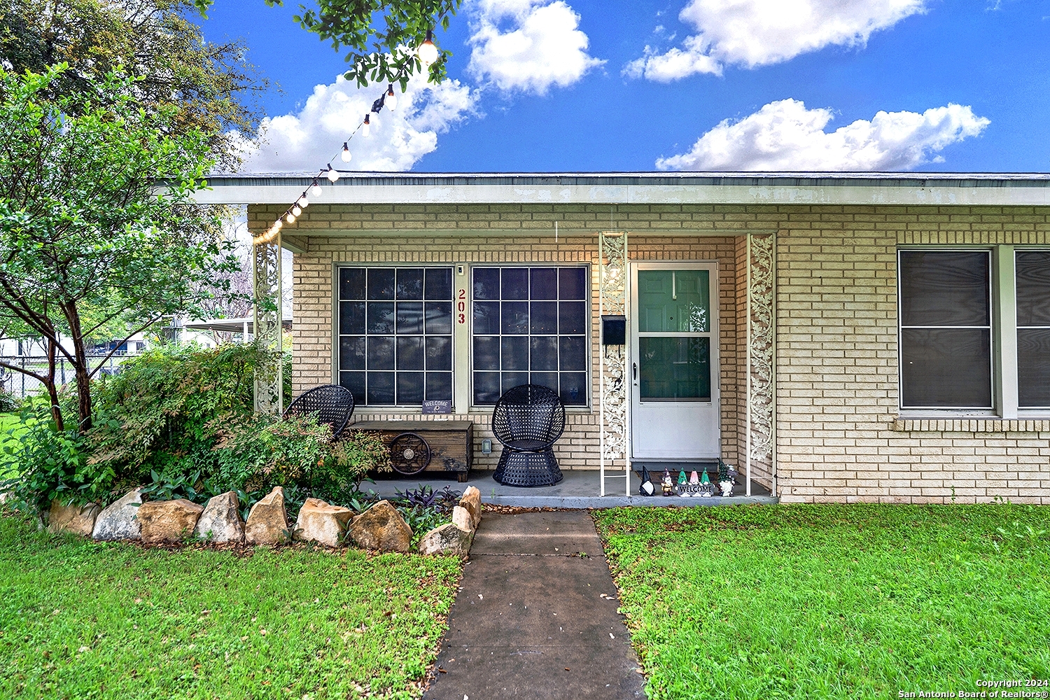Photo of 203 Coral Ave in San Antonio, TX