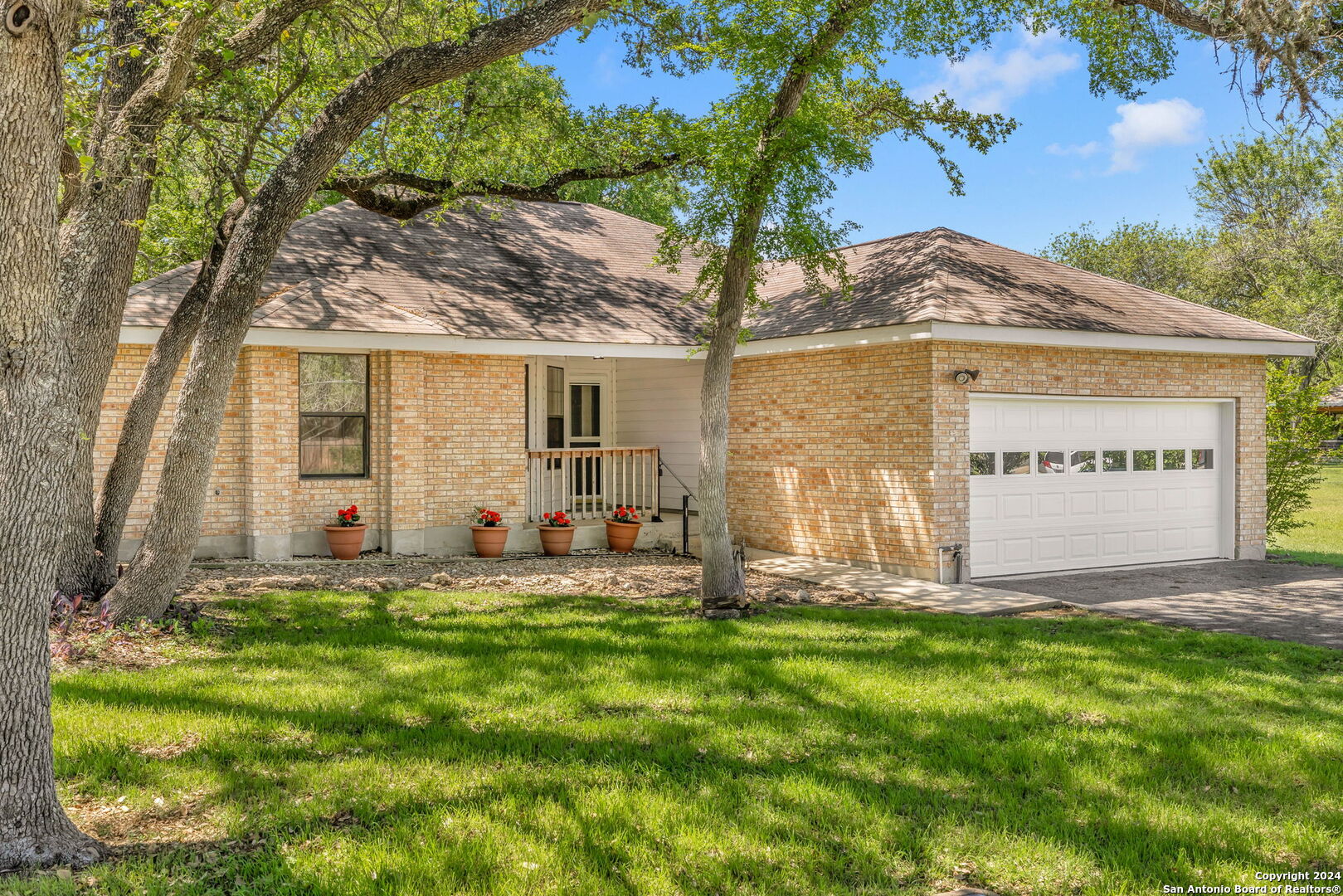 Photo of 605 Whitetail Dr in San Marcos, TX