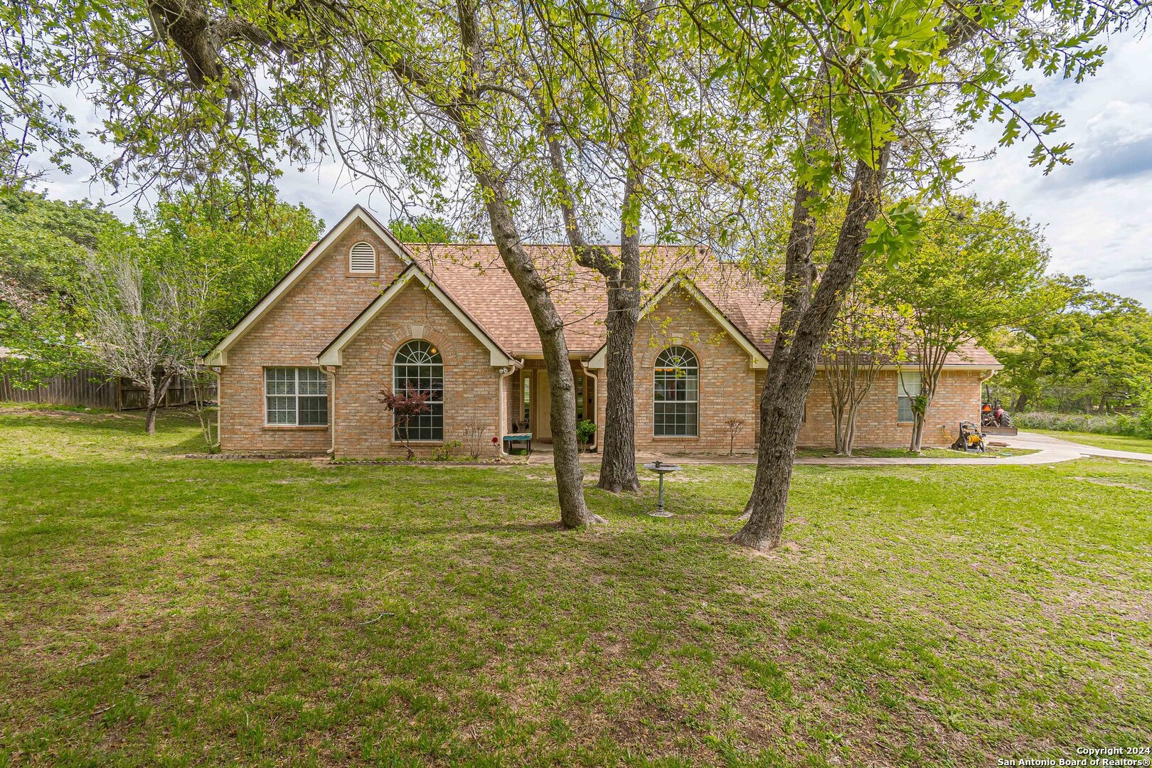 309 FOREST COUNTRY DR., La Vernia, TX 