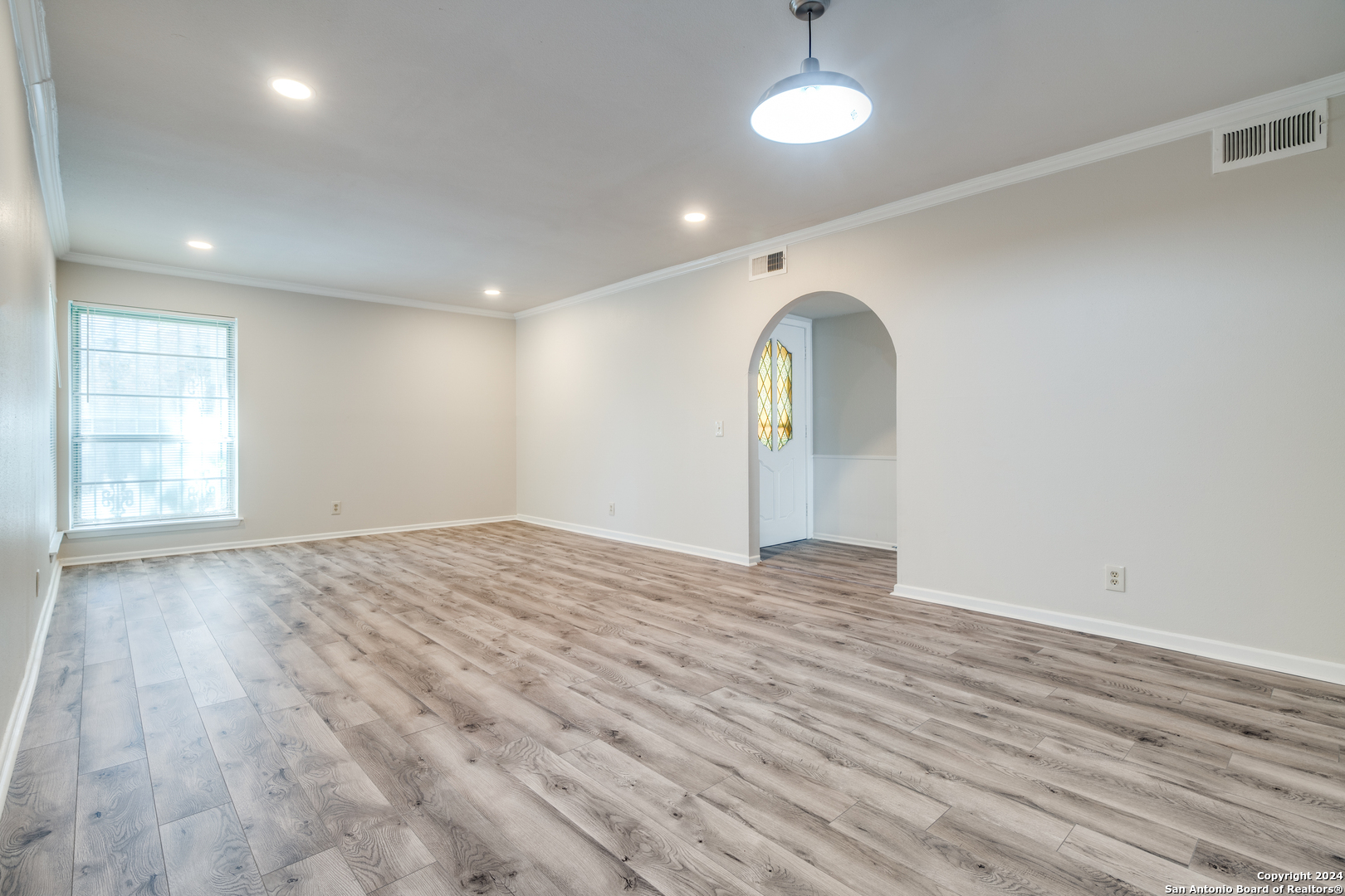 6106 VANCE JACKSON RD, #36, San Antonio, TX 78230