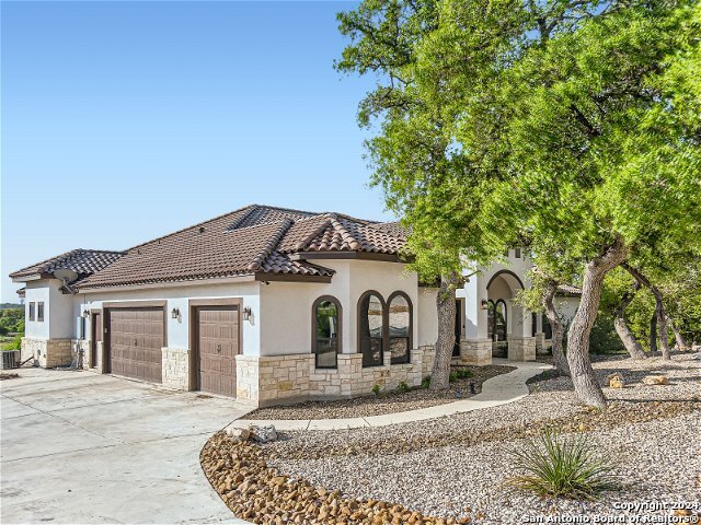 Photo of 1533 Tramonto in New Braunfels, TX