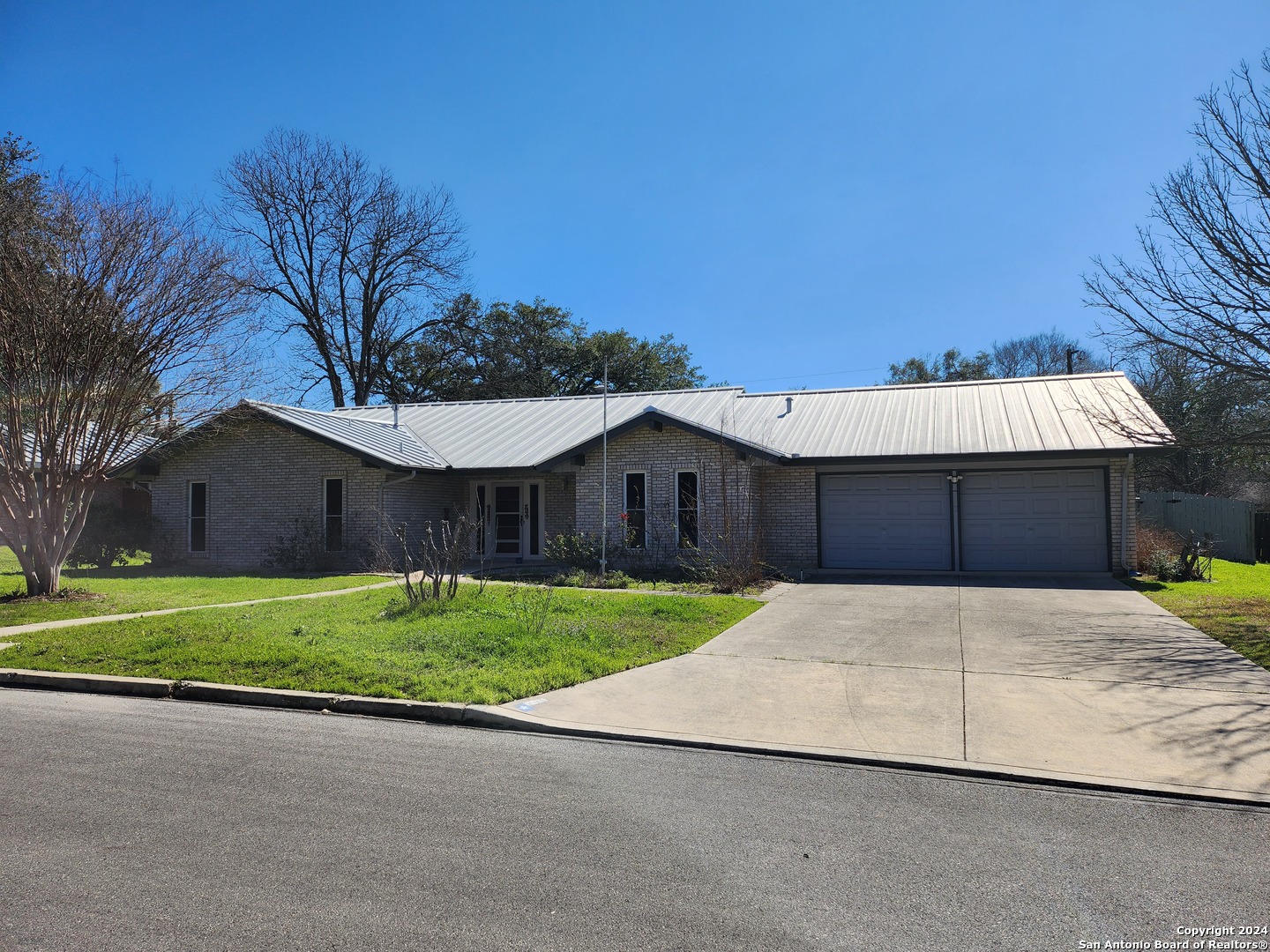 Photo of 522 Candleglo in Windcrest, TX