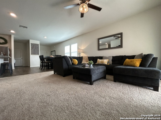 5855 Gulf Meadow, Converse, TX 78109