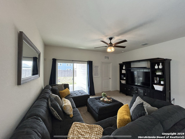 5855 Gulf Meadow, Converse, TX 78109