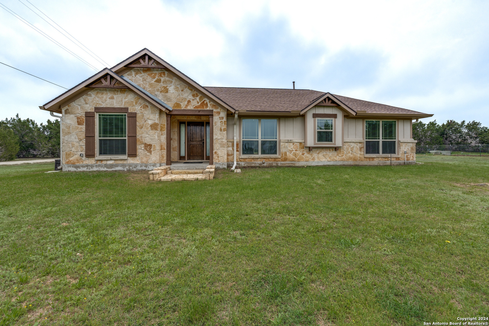 Photo of 198 Whitmire Dr in Blanco, TX