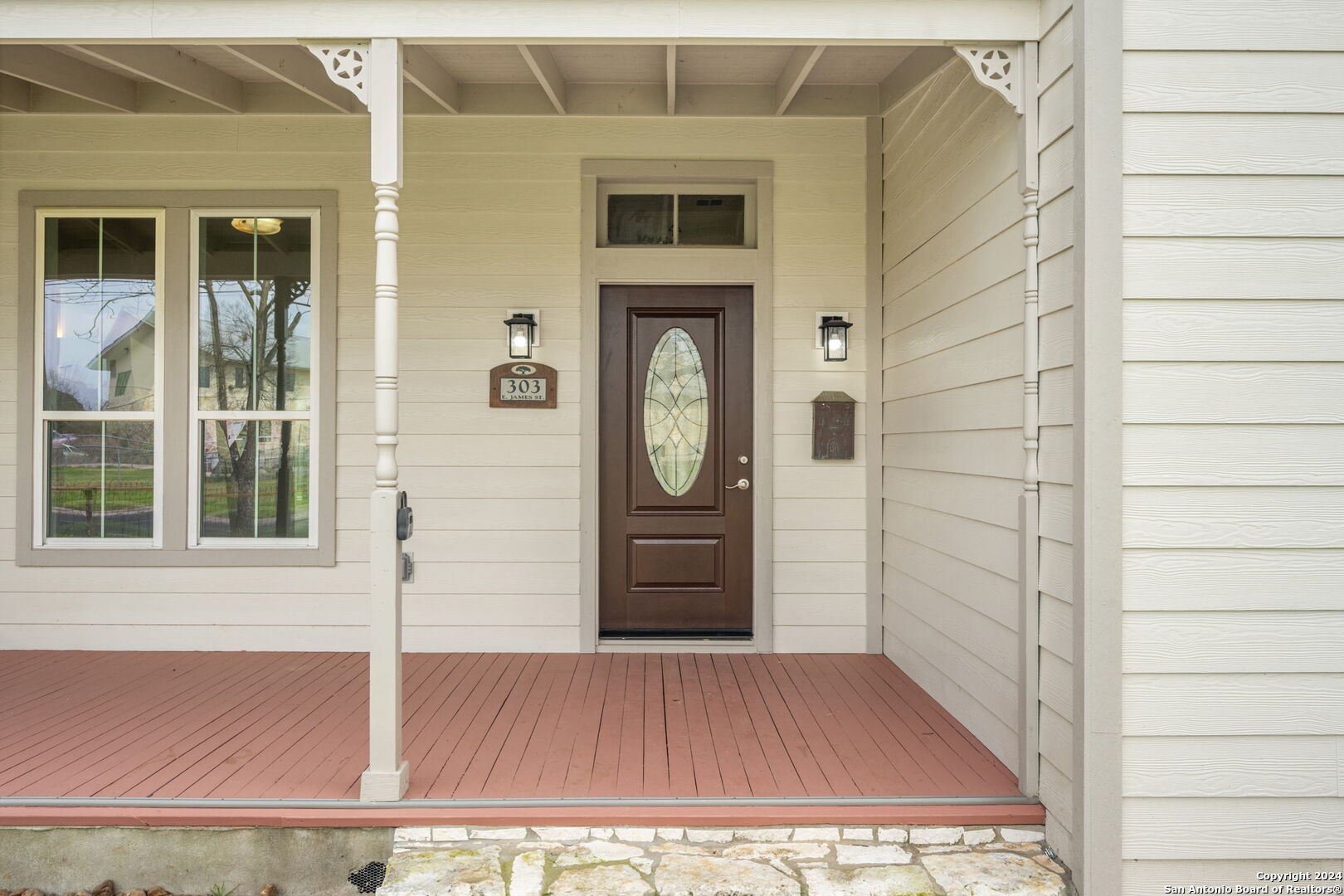 303 JAMES ST, Boerne, TX 78006