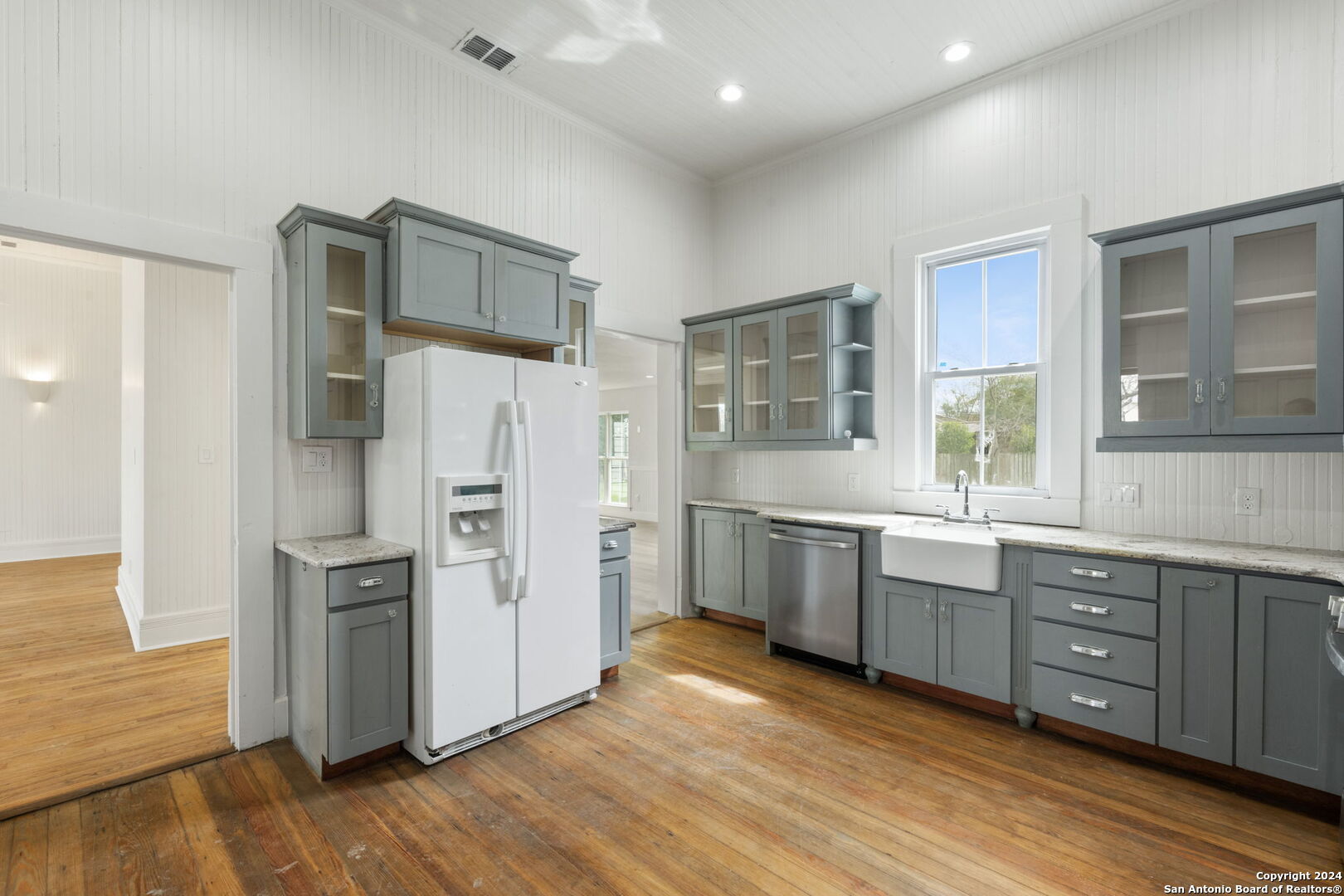 303 JAMES ST, Boerne, TX 78006