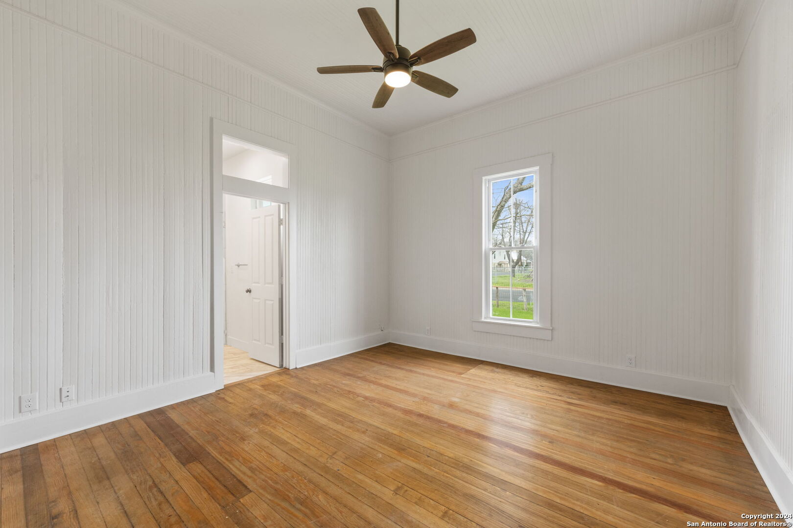 303 JAMES ST, Boerne, TX 78006