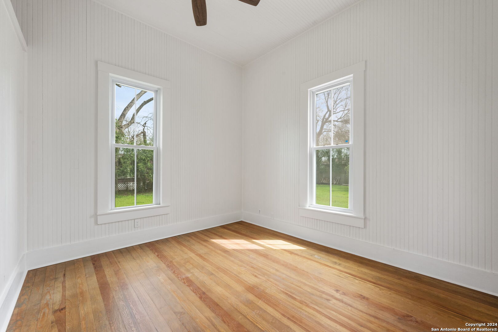303 JAMES ST, Boerne, TX 78006