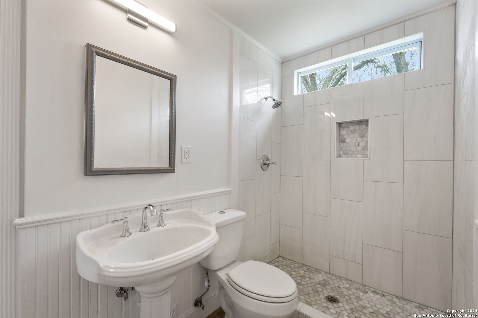 303 JAMES ST, Boerne, TX 78006