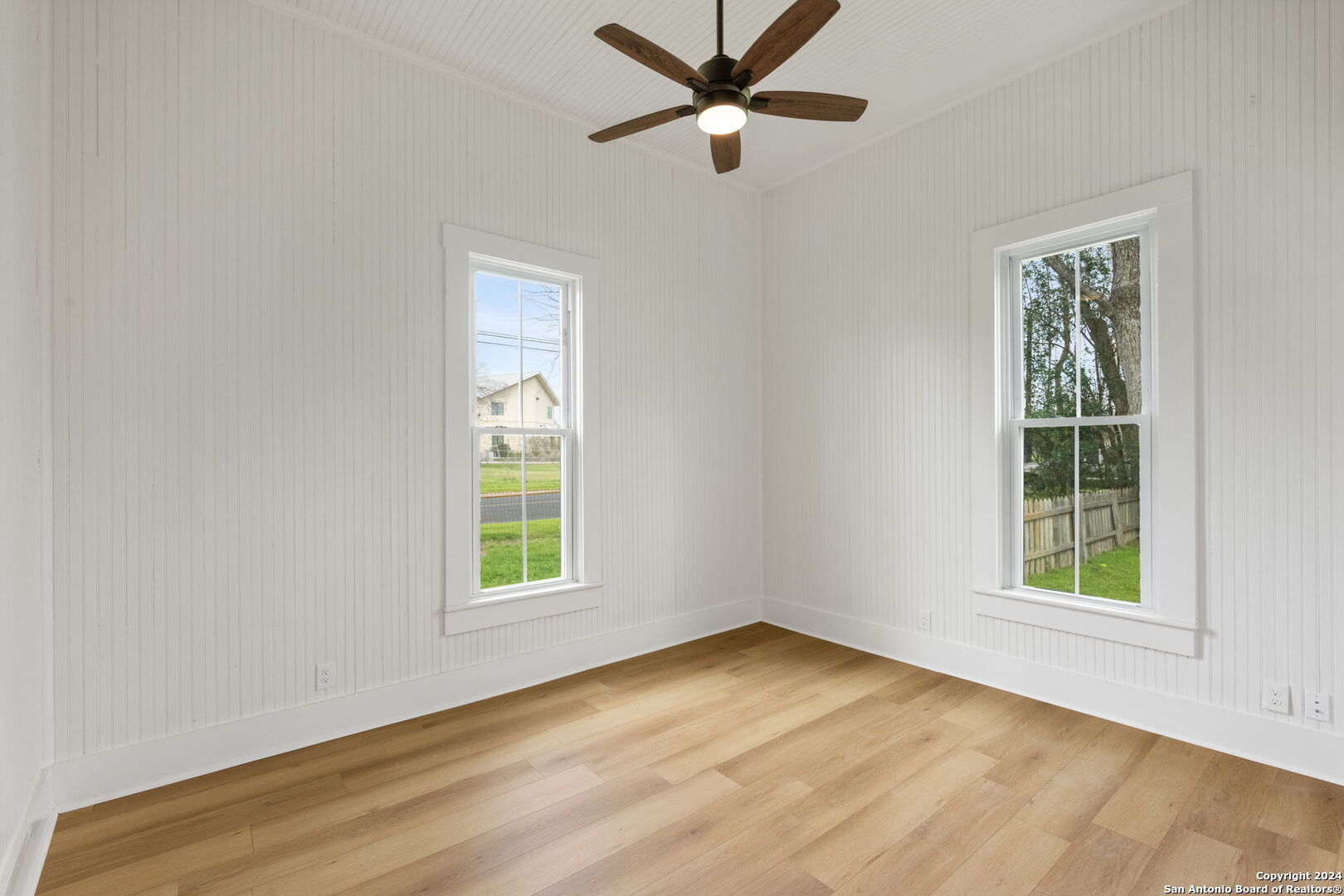 303 JAMES ST, Boerne, TX 78006