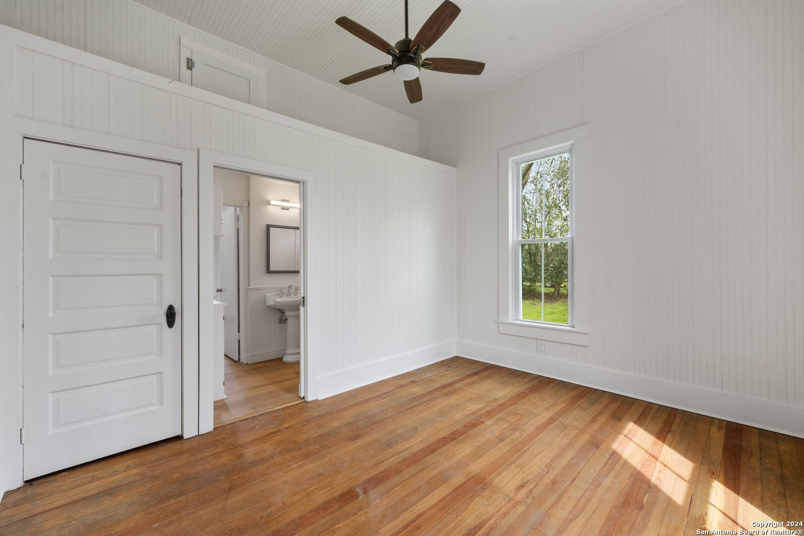 303 JAMES ST, Boerne, TX 78006