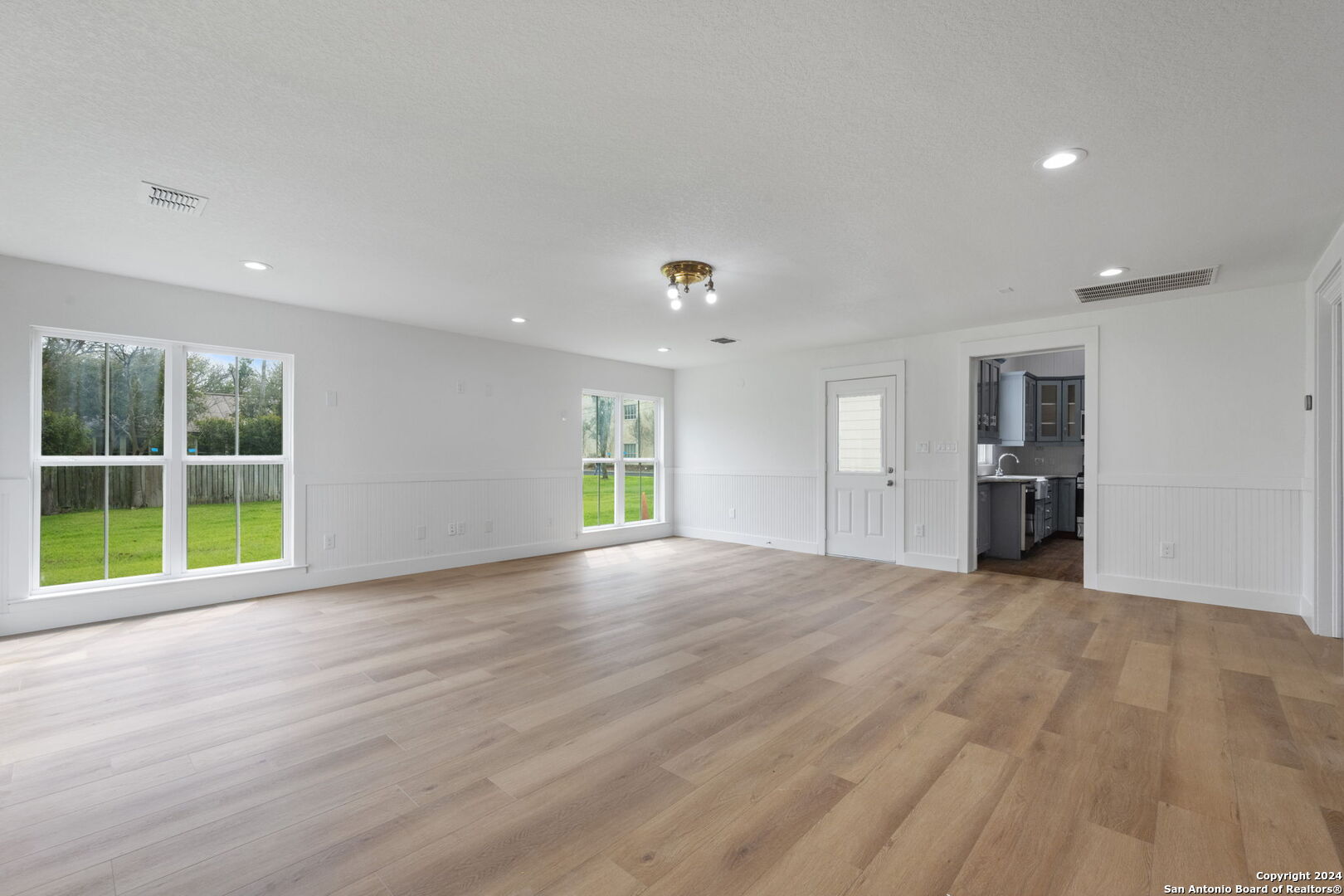 303 JAMES ST, Boerne, TX 78006
