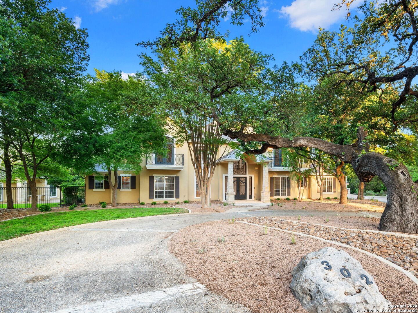 Photo of 302 Princeton Oak in San Antonio, TX