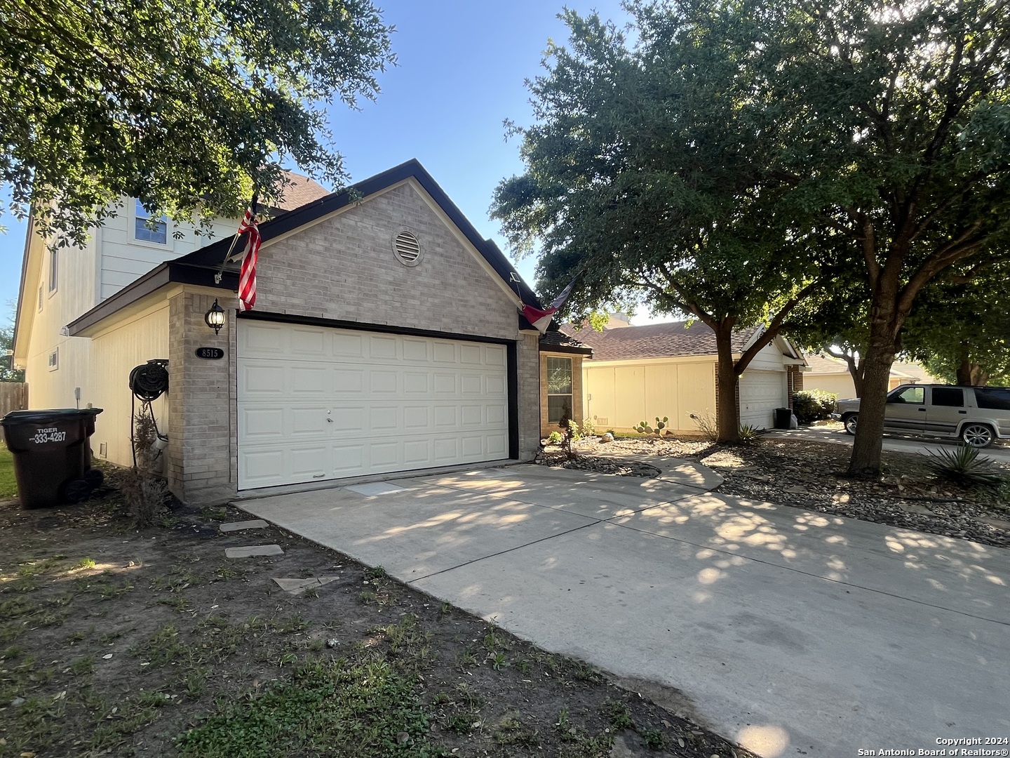 8515 RITA BLANCA ST   Converse TX 78109-3581