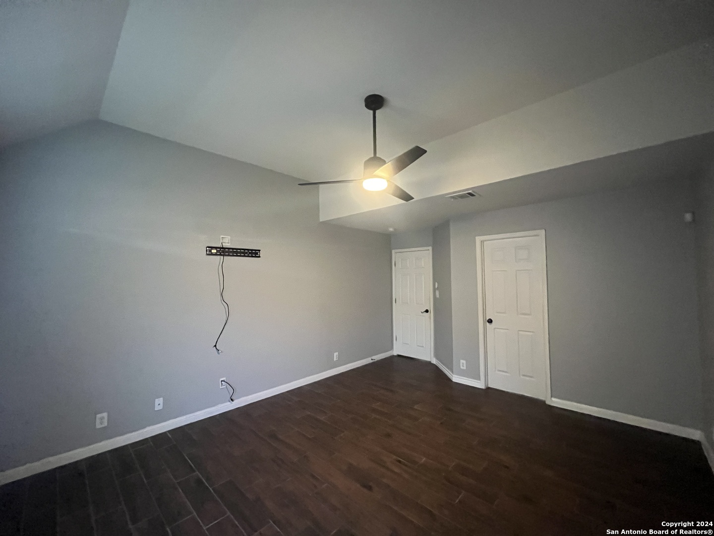 8515 RITA BLANCA ST   Converse TX 78109-3581