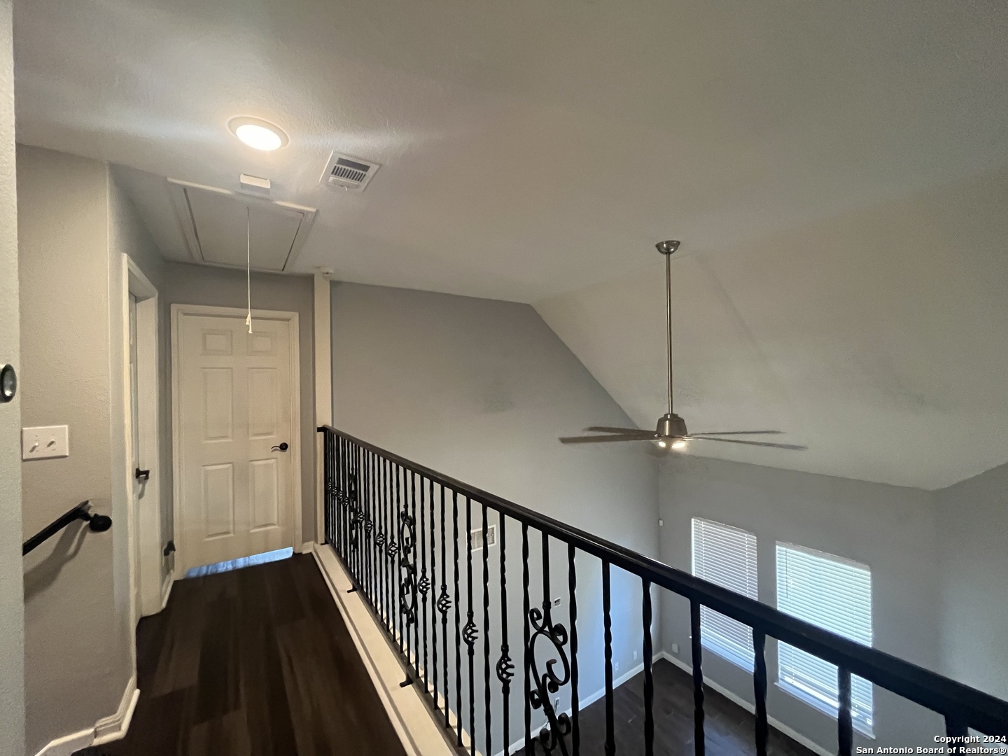 8515 RITA BLANCA ST   Converse TX 78109-3581