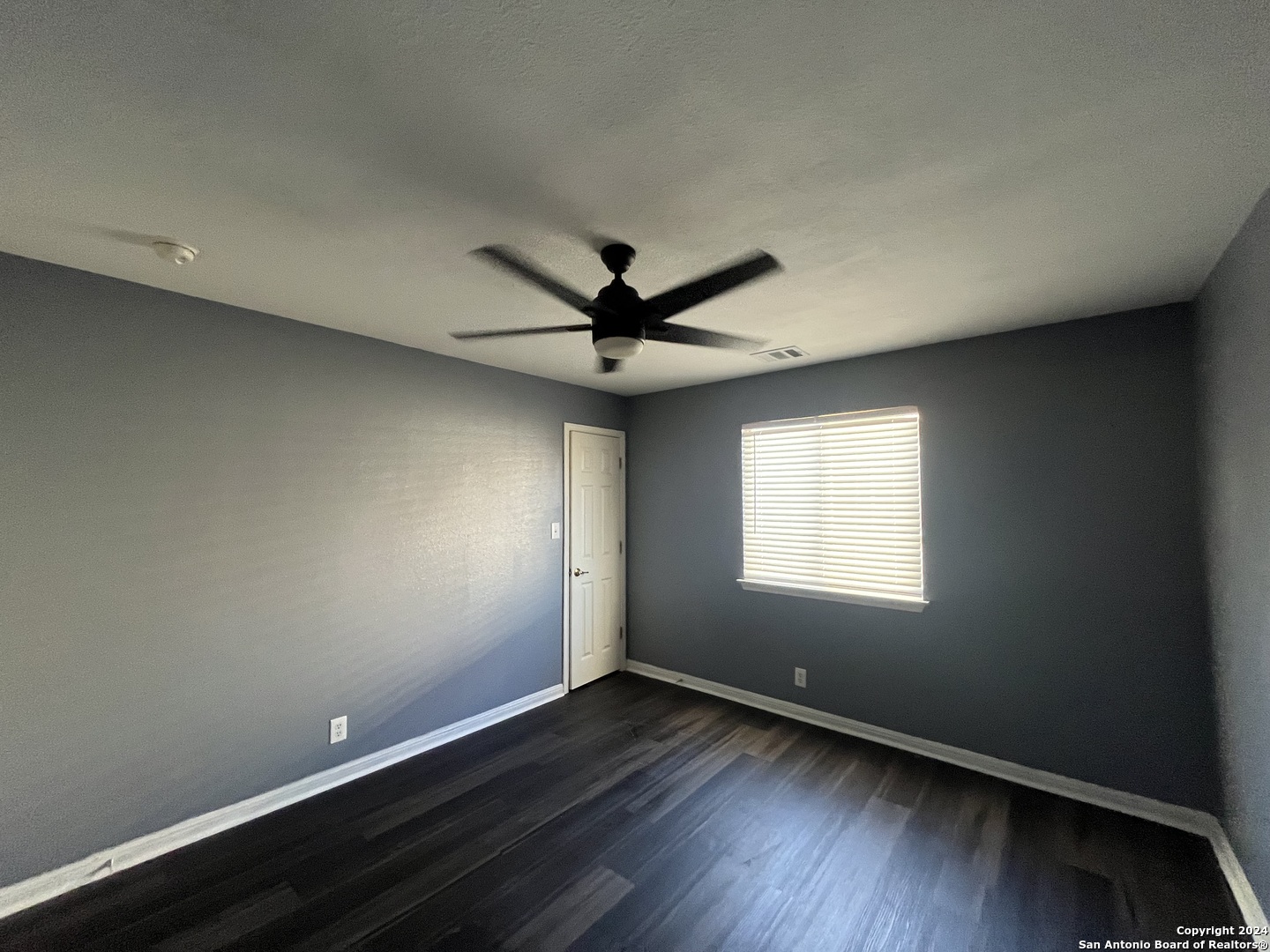 8515 RITA BLANCA ST   Converse TX 78109-3581