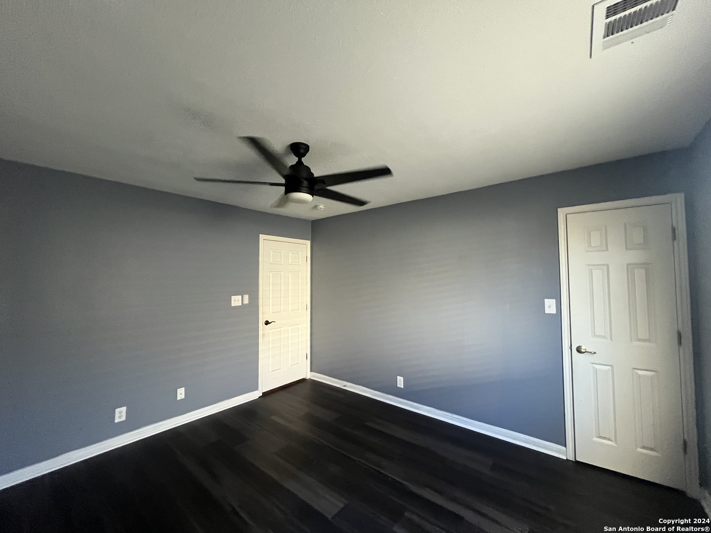8515 RITA BLANCA ST   Converse TX 78109-3581