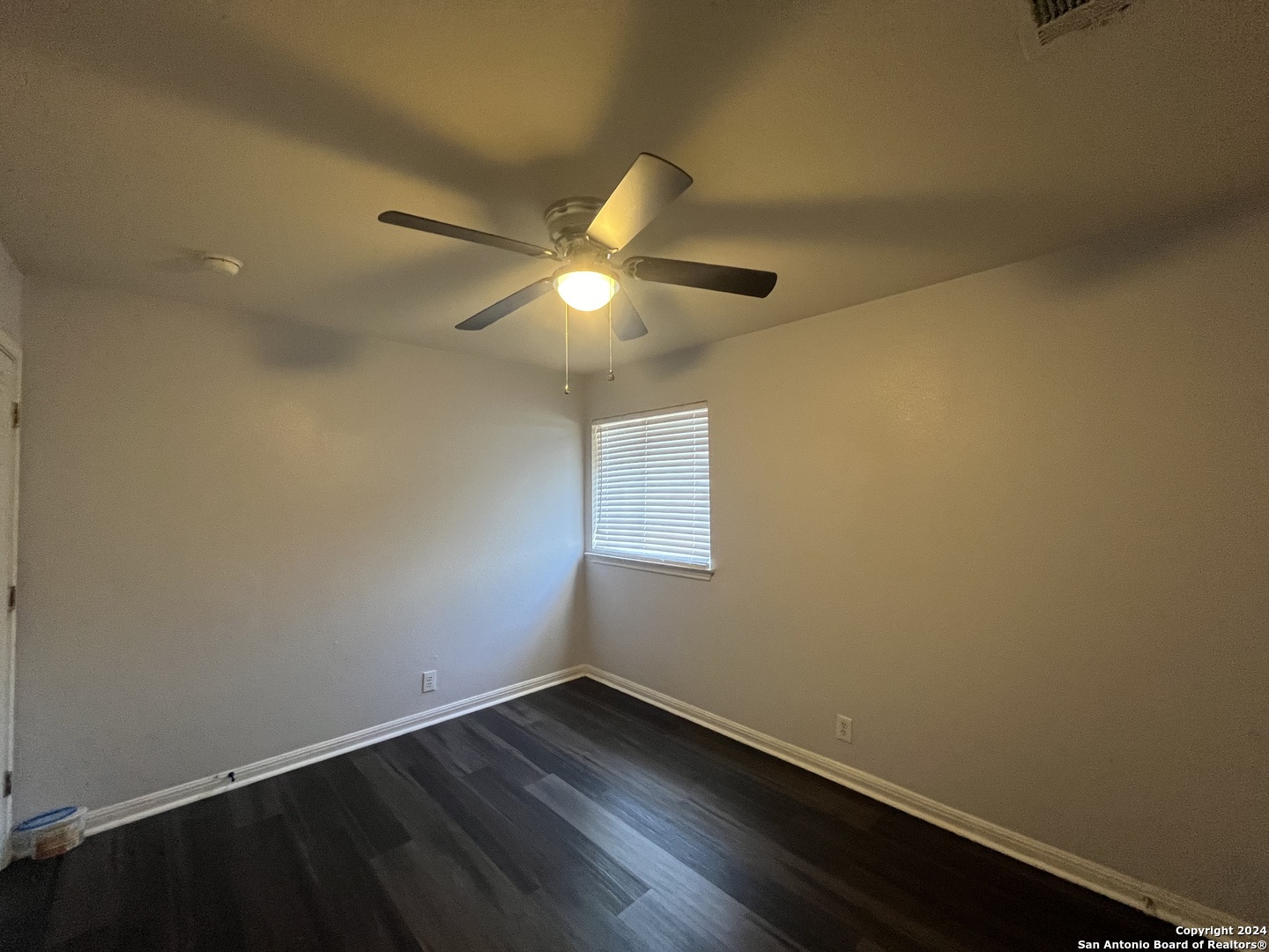 8515 RITA BLANCA ST   Converse TX 78109-3581