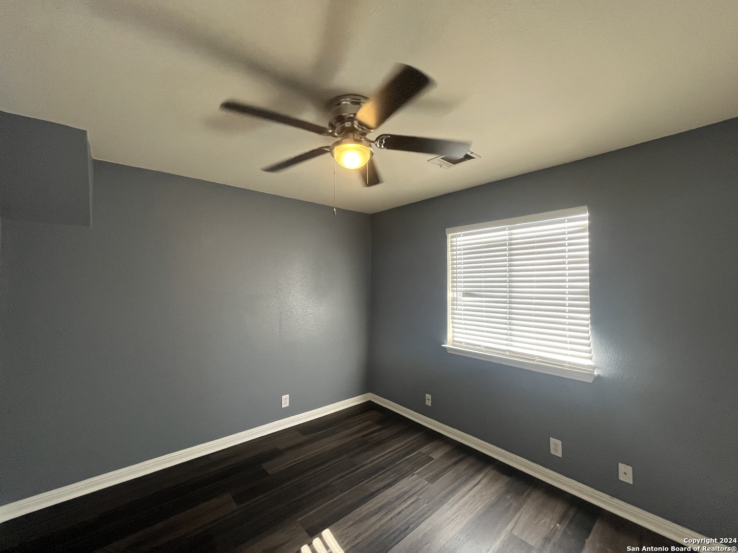 8515 RITA BLANCA ST   Converse TX 78109-3581