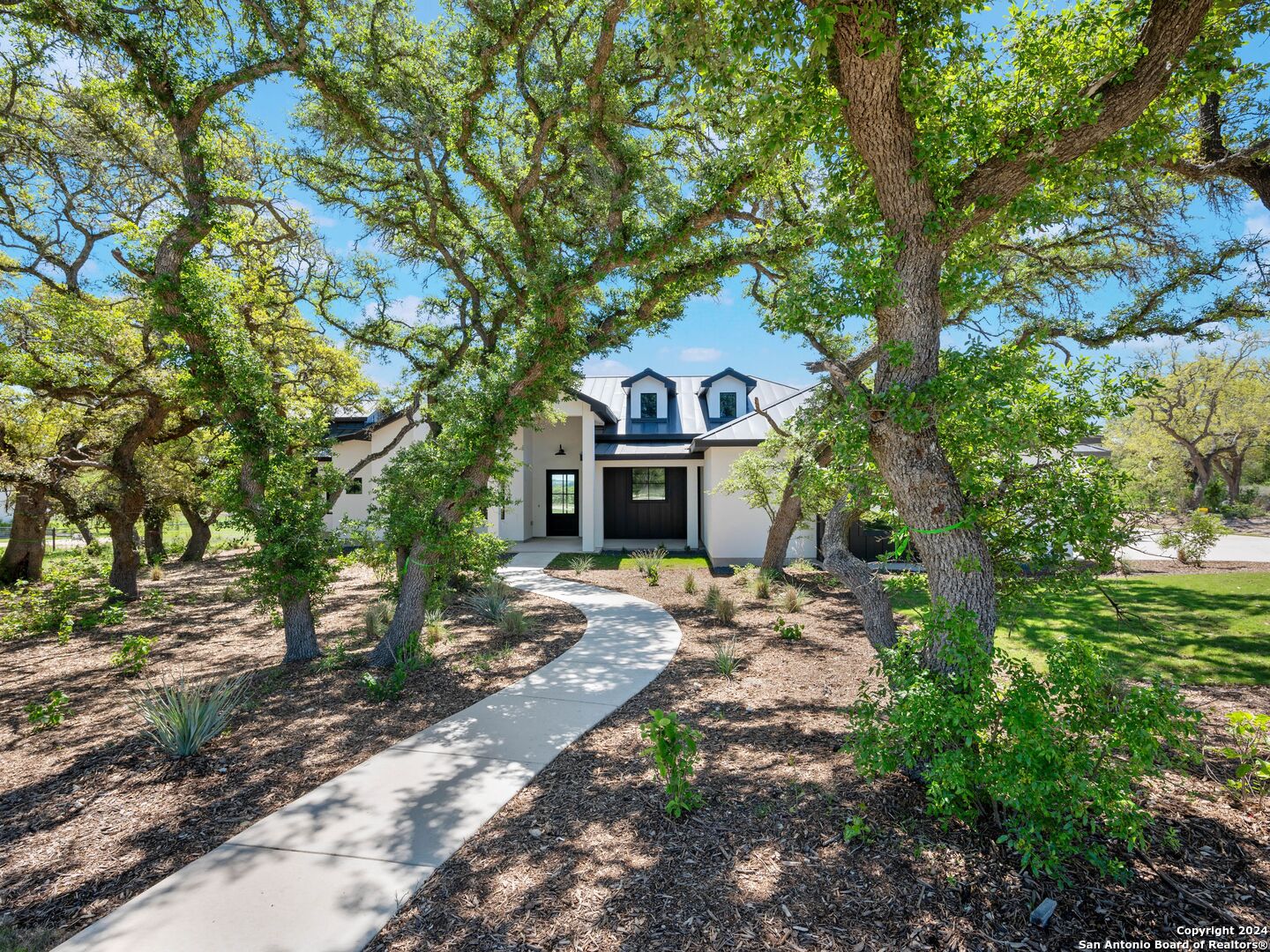 Photo of 11310 Montell Pt in Boerne, TX