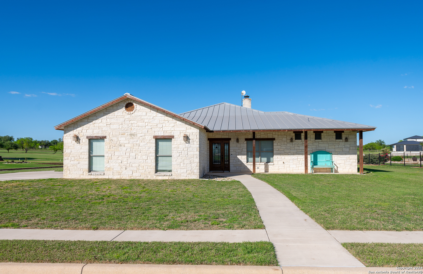 Photo of 281 Private Rd 4664 in Castroville, TX