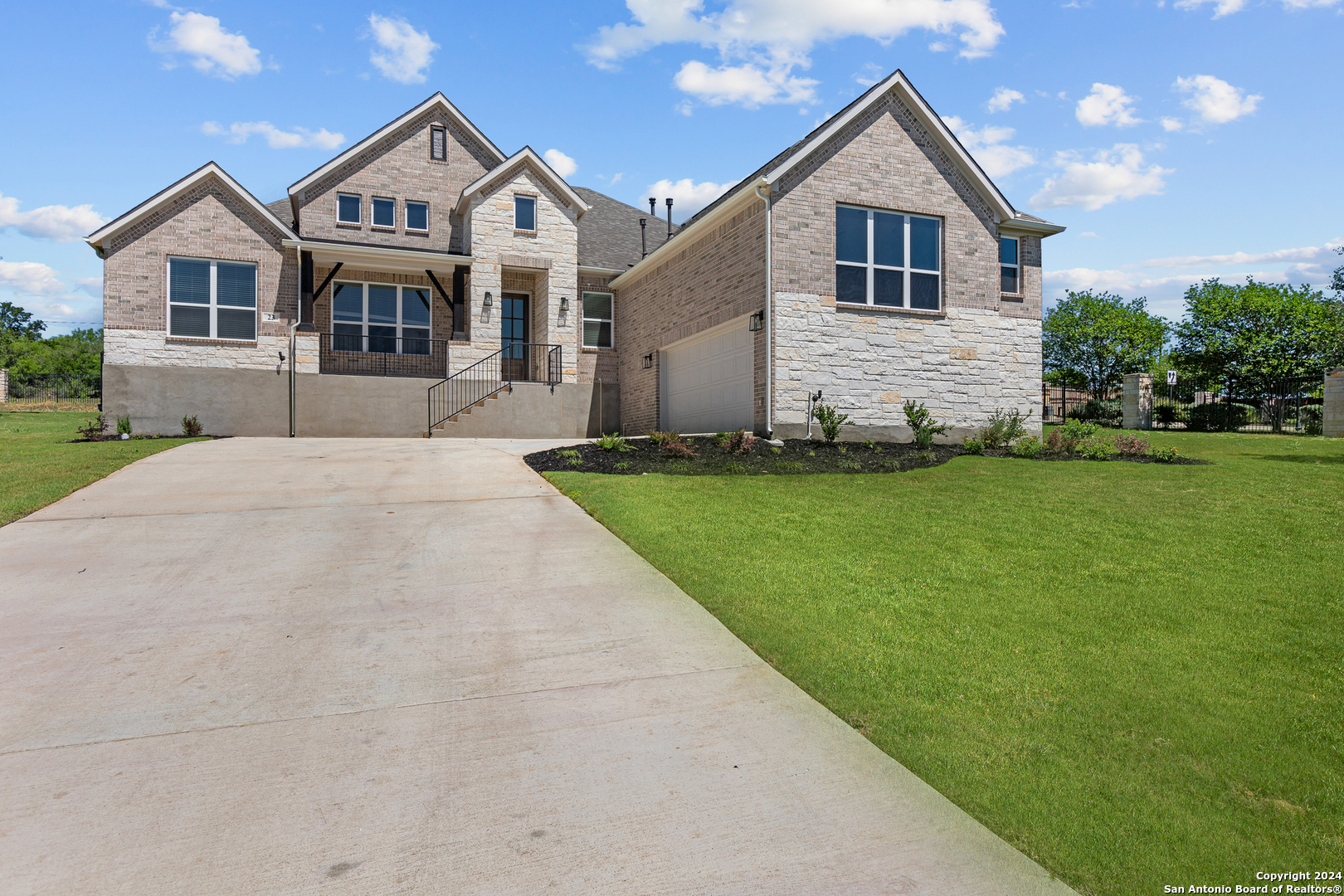 Photo of 23 Cattle Dr in Castroville, TX