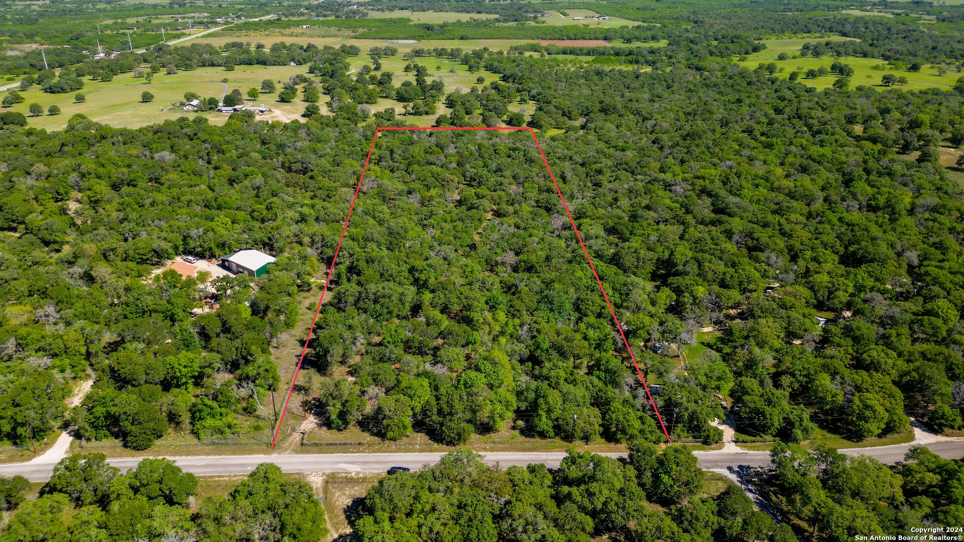 Photo of 424 Tower Rd in Seguin, TX