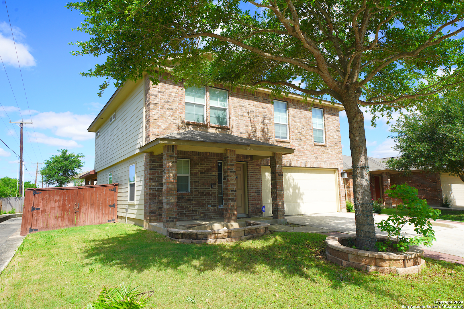523 DIANA DR   Converse TX 78109-1134