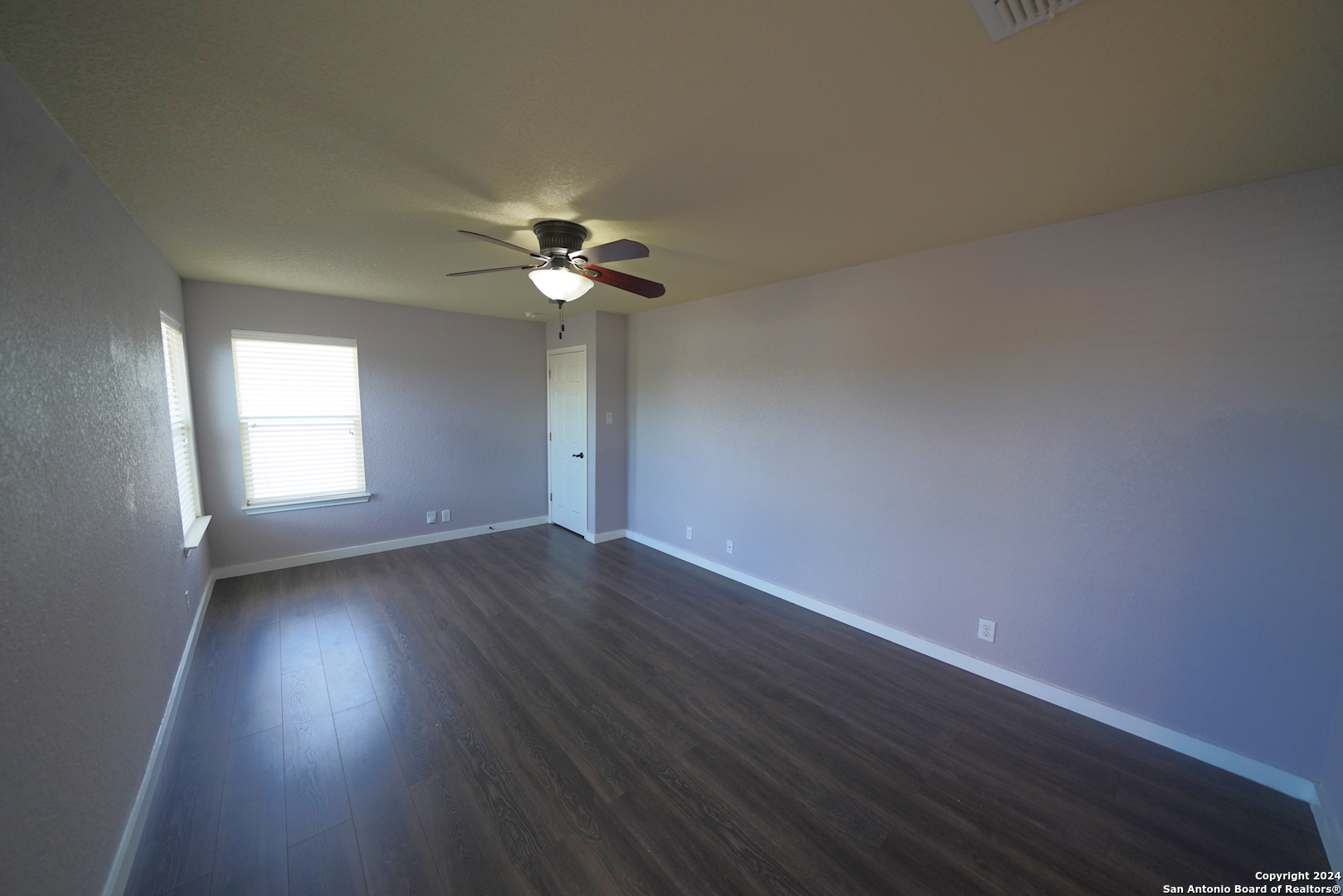 523 DIANA DR   Converse TX 78109-1134