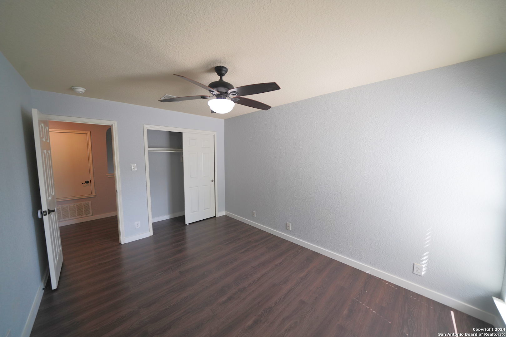 523 DIANA DR   Converse TX 78109-1134