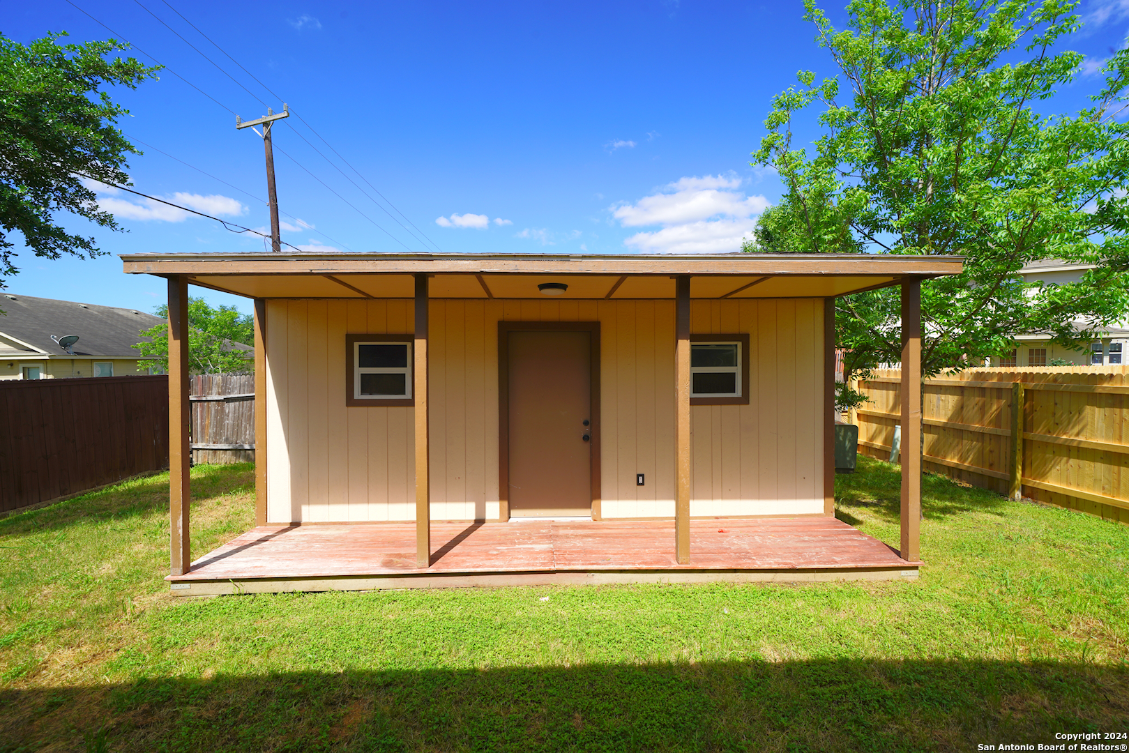 523 DIANA DR   Converse TX 78109-1134