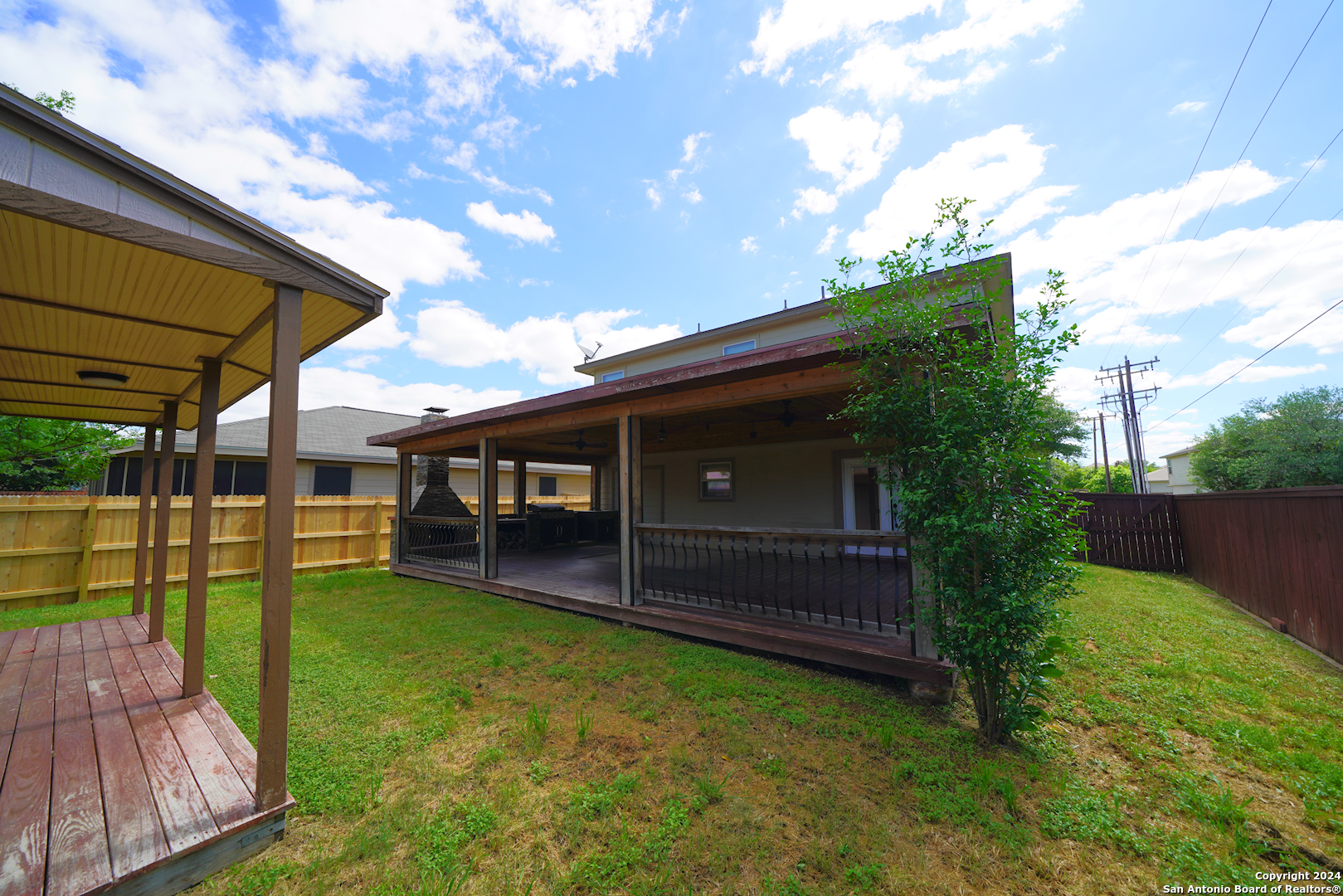523 DIANA DR   Converse TX 78109-1134