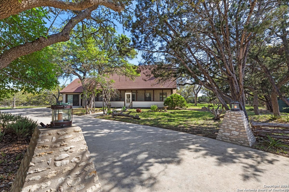 Photo of 111 Circle Dr in Wimberley, TX
