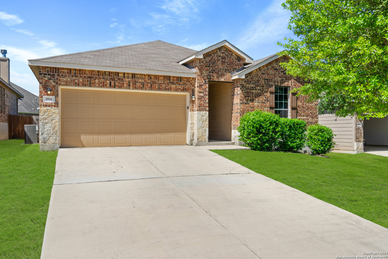 Photo of 884 Highland Vis in New Braunfels, TX