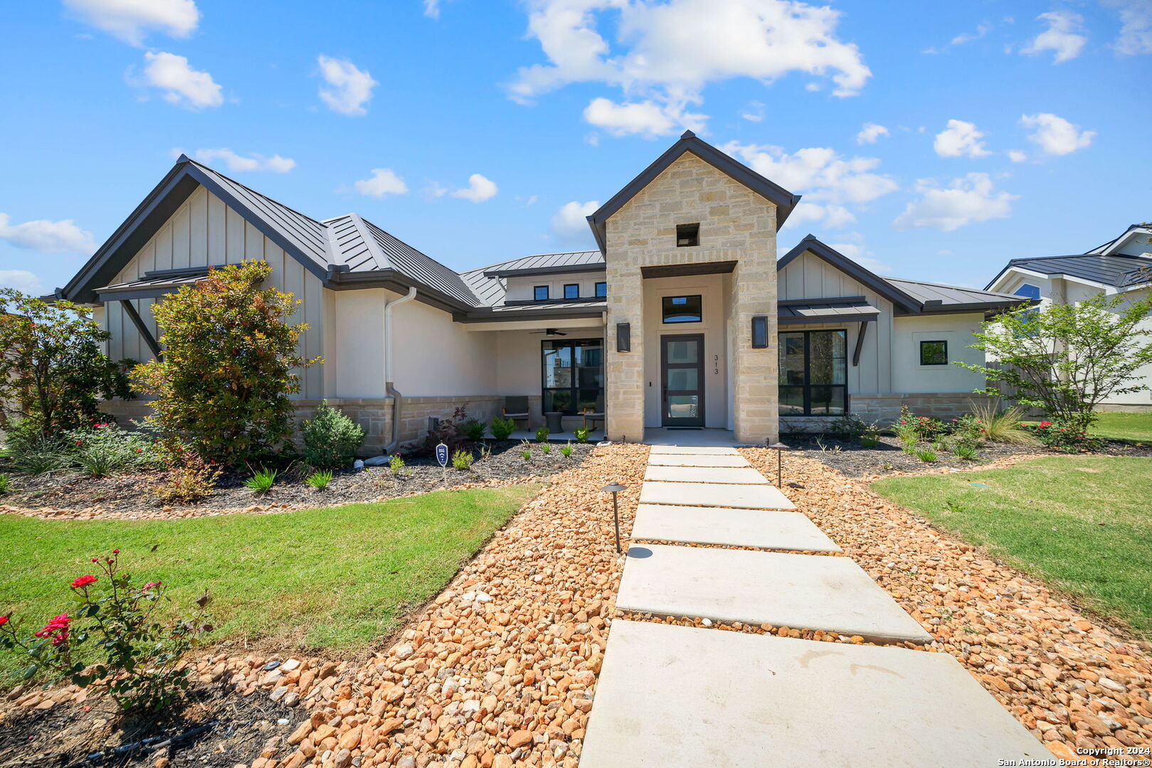 313 JANICE AVE, Castroville, TX 