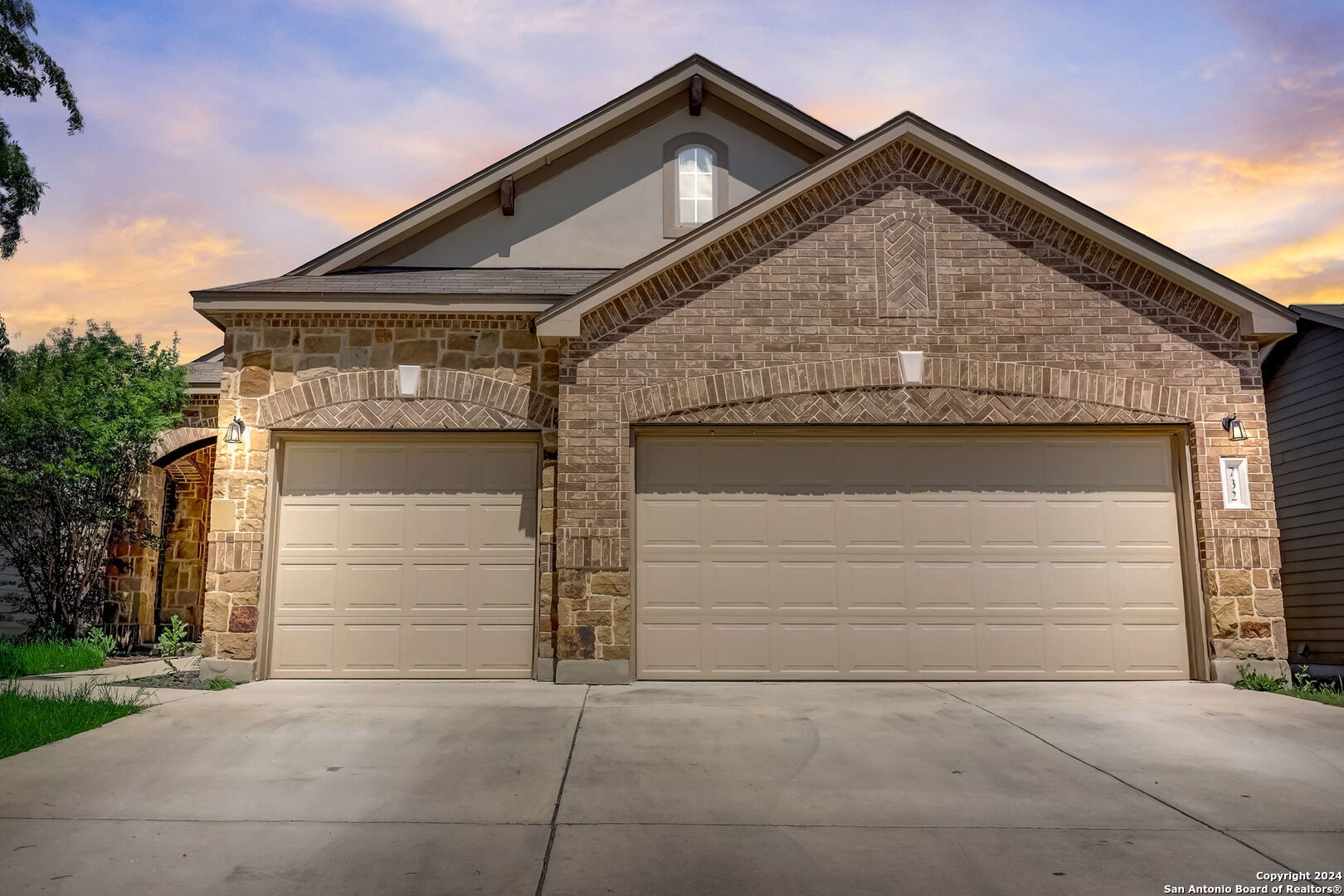 Photo of 732 Great Cloud Dr in New Braunfels, TX