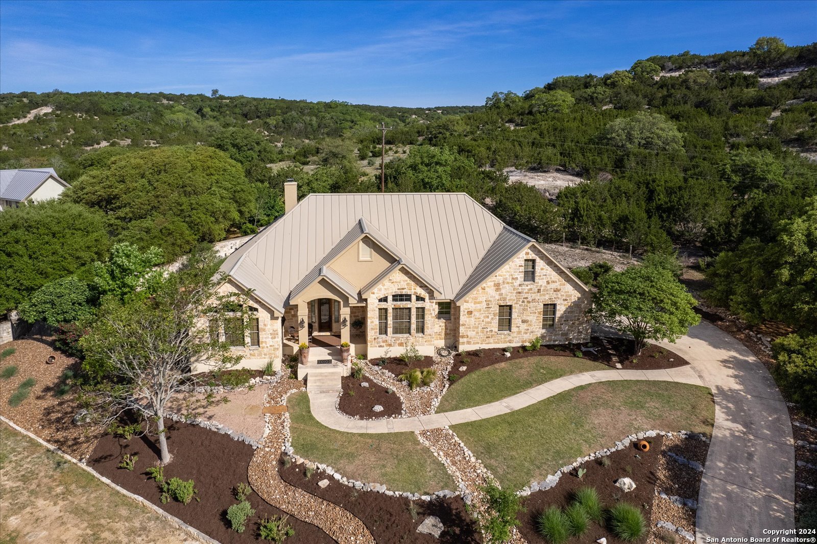 Photo of 108 Cottontail Cir in Boerne, TX