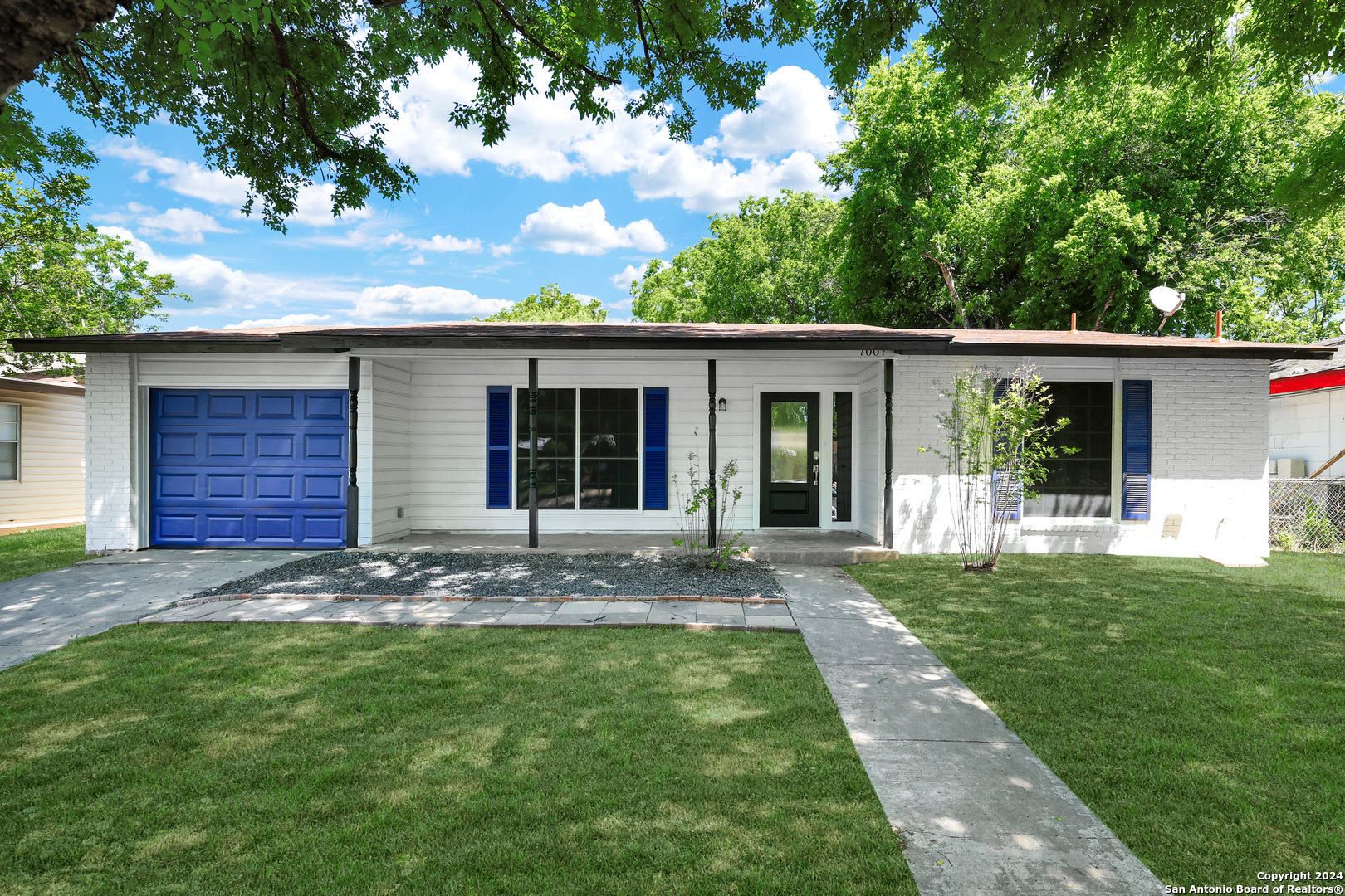 Photo of 7007 Butterfield Dr in San Antonio, TX