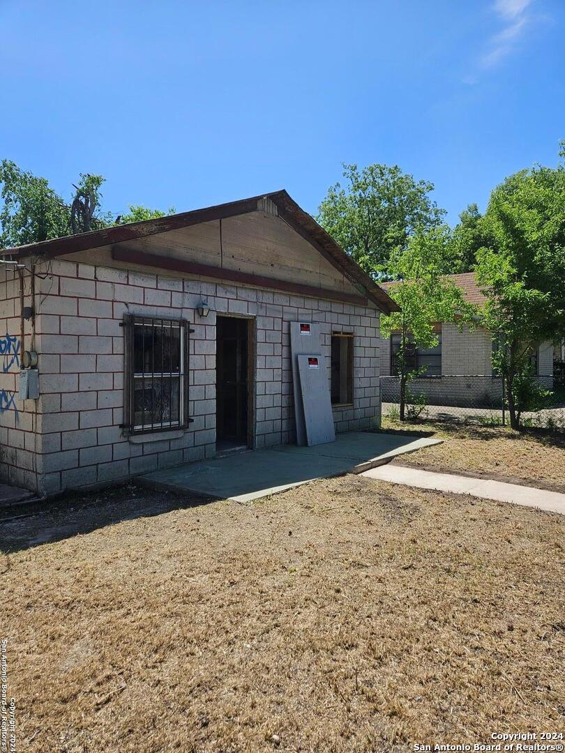 1710 HIDALGO ST, San Antonio, TX 78207