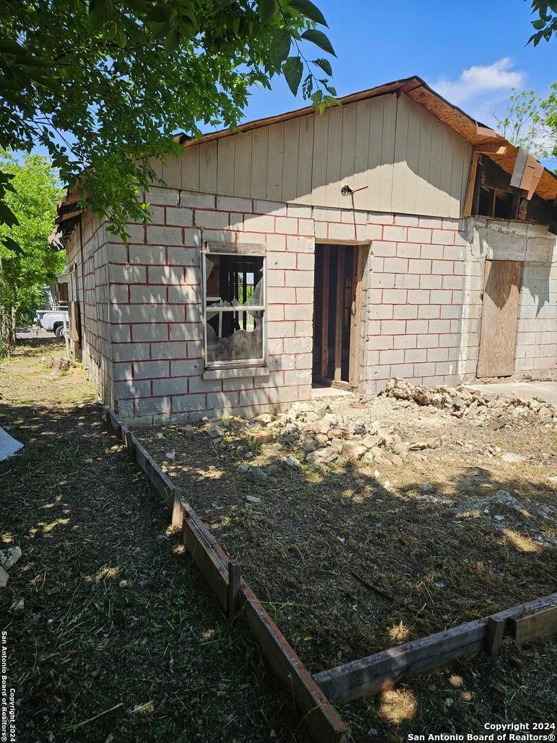 1710 HIDALGO ST, San Antonio, TX 78207