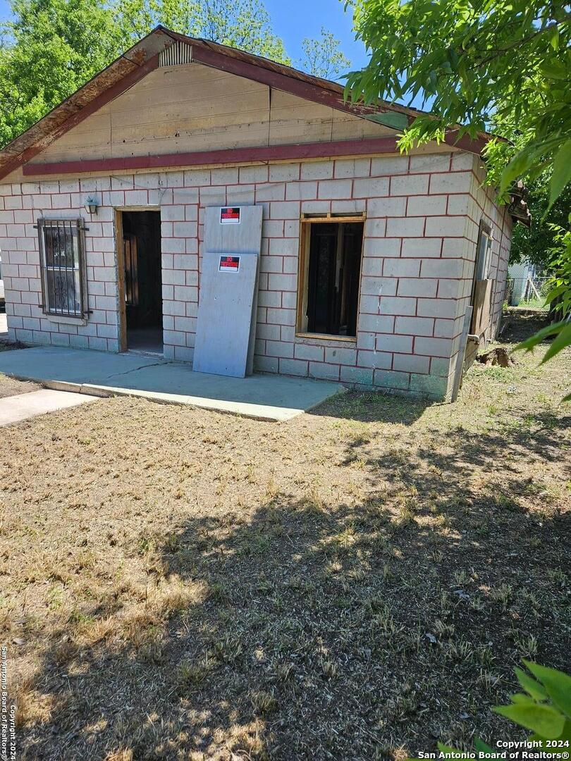 1710 HIDALGO ST, San Antonio, TX 78207