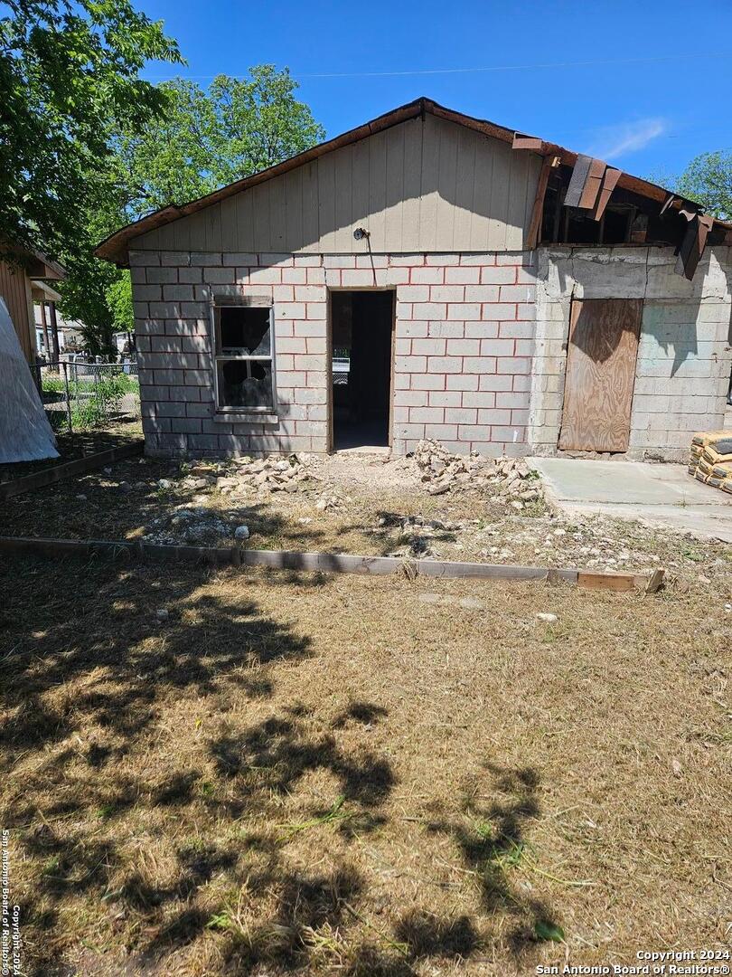 1710 HIDALGO ST, San Antonio, TX 78207