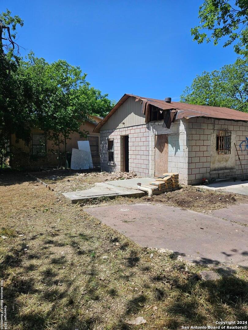 1710 HIDALGO ST, San Antonio, TX 78207