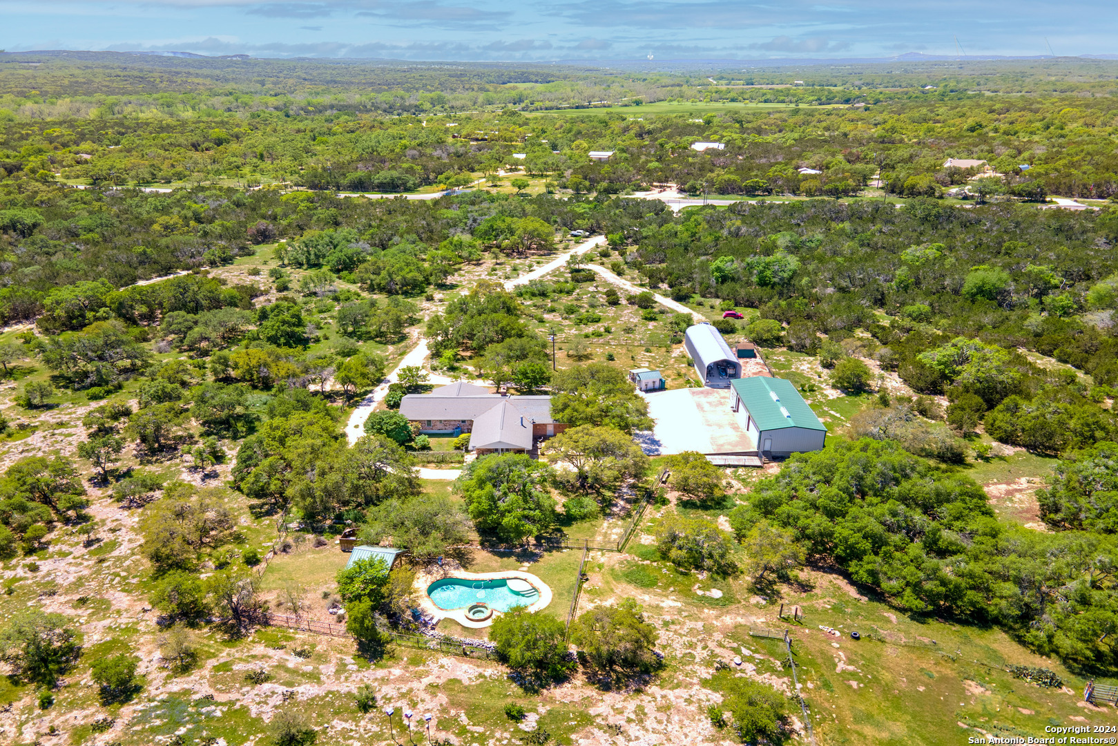 Photo of 5749 Ranch Rd 32 in Blanco, TX